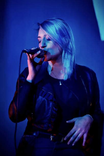 Female Singer Auditions 的图像结果