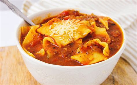 Deliciously Easy Lasagna Soup Recipe   Crockpot Edition