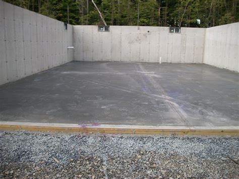 Small Concrete Slab 的图像结果