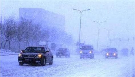 楚雄市公安局全力做好低温雨雪冰冻天气防范应对工作-楚雄市人民政府