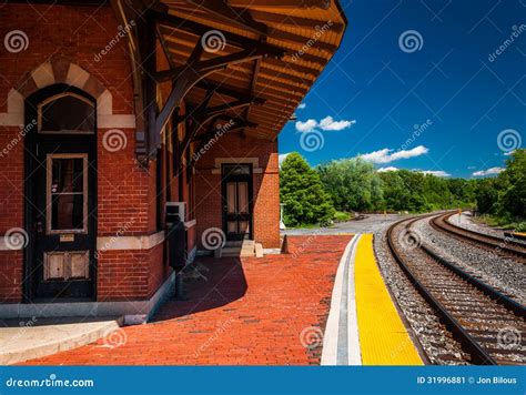 The Historic Railroad Station Along Train Tracks in Point of Rocks, MD ...