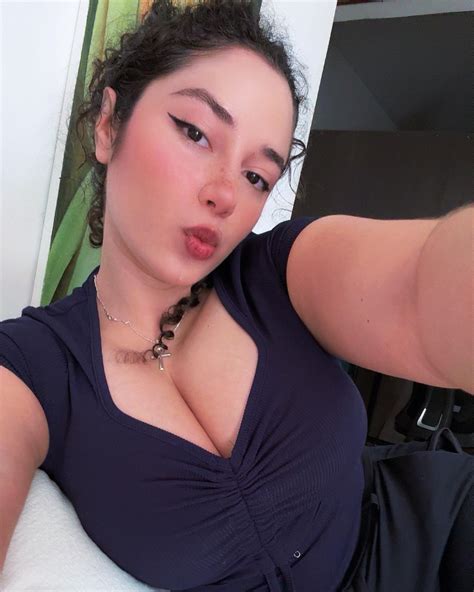 Jasmine Leal (@itsmejasmineleal) • Instagram photos and videos