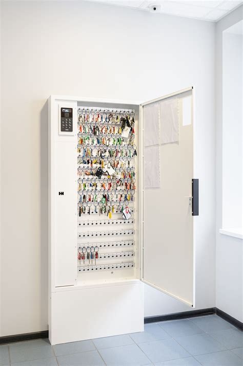 Electronic Key Management System Overview 的图像结果