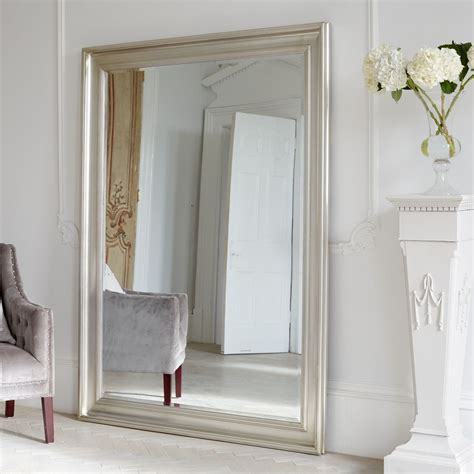 Large Vintage Floor Mirrors: Adding Style and Grandeur to Your Home