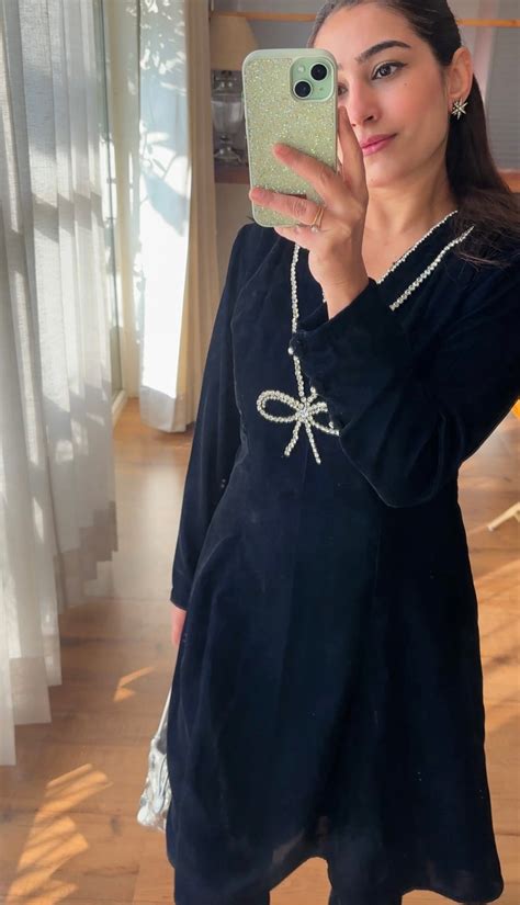 Diamond Bow Velvet Kurta Set – Roop by Rania