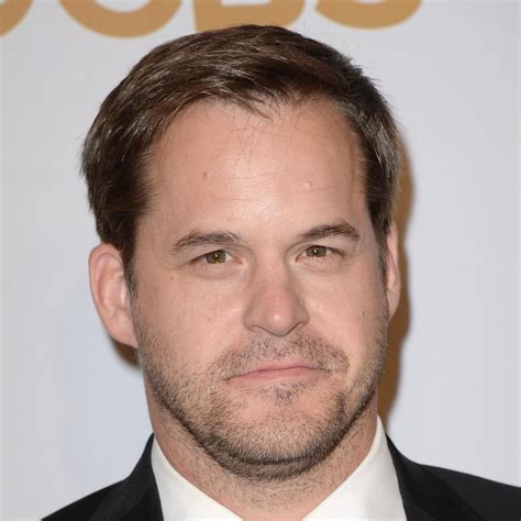 Watch Amazing Stories - Season 1 • Episode 3 - Dynoman and the Volt ...