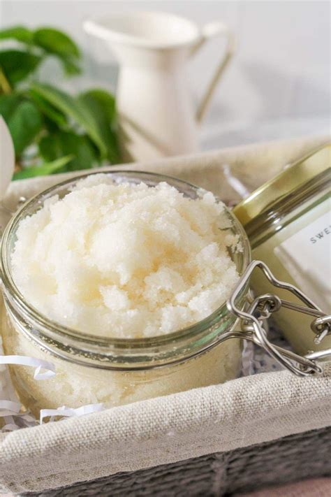 DIY Homemade Sugar Scrub Recipe | Homemade Gift Ideas