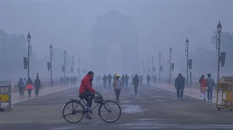 दिल्ली के कई इलाकों में AQI फिर 400 के पार, सरकार ने कहा- 'स्थायी ...
