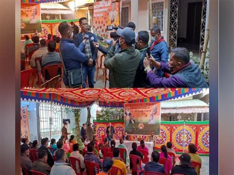 E-Shram free registration desk organized for workers in Keishamthong ...