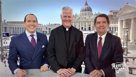 Jonathan Roumie and other "The Chosen" cast members meet Pope Leo XIV ...