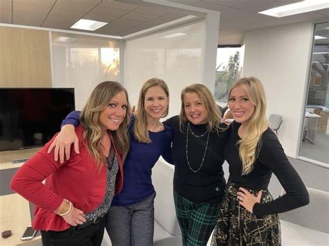 Zonda Home Office Photos | Glassdoor