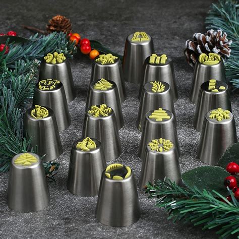 Buy Christmas Flower Frosting Piping Nozzle Cake Decorating Kit,2022 ...