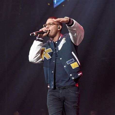 FREAKY (PART. LUDMILLA): traduction française de Myke Towers