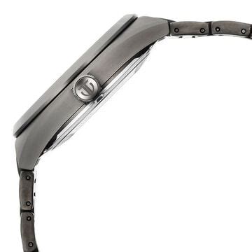 Buy Mechanical Watches for Men at the Best Price | Titan