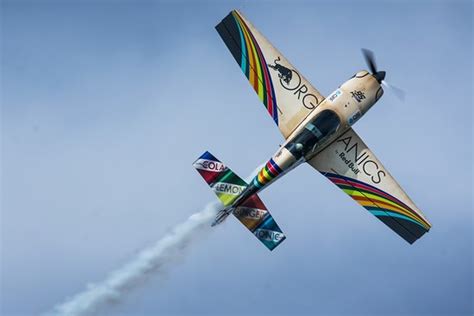 RED BULL AEROBATIC EXPERIENCE.... - Reviews, Photos - Matt Hall Racing ...