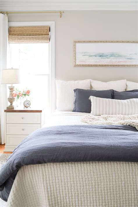 How To Decorate A Queen Size Bed – Hanaposy