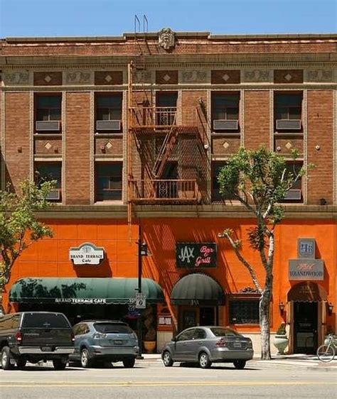 BRAND PLAZA HOTEL (Glendale) - Hotel Reviews, Photos, Rate Comparison ...