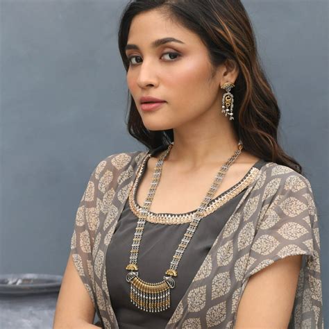 Discover Link Chain Oxidized Silver Layered Long Necklace | Paksha ...