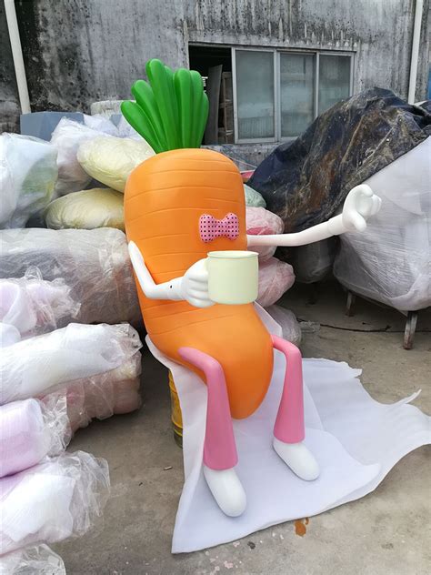 农业观光园大型玻璃钢萝卜雕塑打造成为新的旅游景点_深圳港城雕塑-站酷ZCOOL