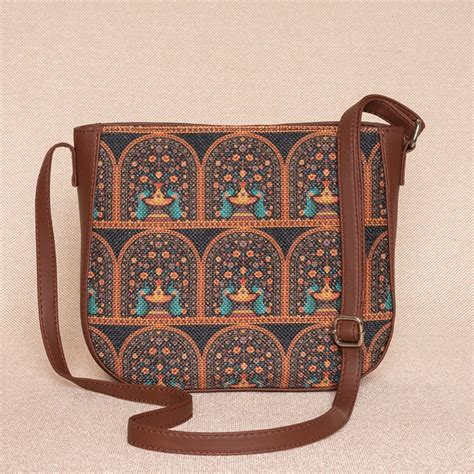 Royal Indian Peacock Motif U-Shaped Sling Bag – Zouk