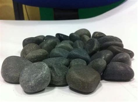 PEBBLE STONES - Tumbled pebble Stones Trader - Retailer from Chennai