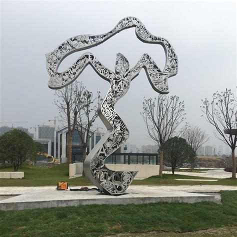 选最棒的上海不锈钢雕塑制作厂家,就来华派雕塑