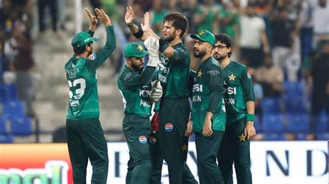 Nag: ये देखिए, त्रिशूल पर खड़े हो गए नाग देवता | Snake Video