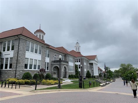 James Madison University - Acceptance Rate, Deadlines & Admission Info