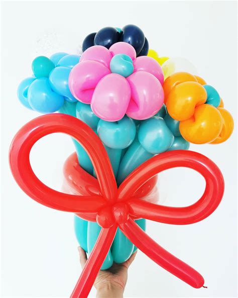 Classic Balloon Flower Bouquet (Balloon Sculpture) - 10 stalks in a ...