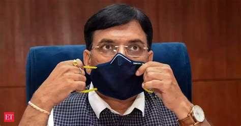 covid 19: Health Minister Mansukh Mandaviya suggests stickers be given ...