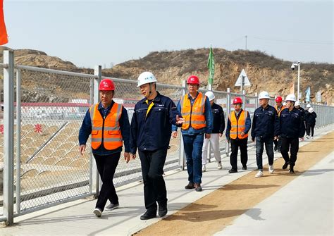 中国水利水电第一工程局有限公司 基层动态 深圳市水务局一行到赤石河应急引水工程现场调研工程设计变更工作