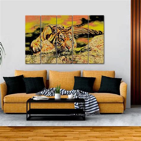 Tiger Sitting on the Grass Canvas Wall Painting – Decors Mantra