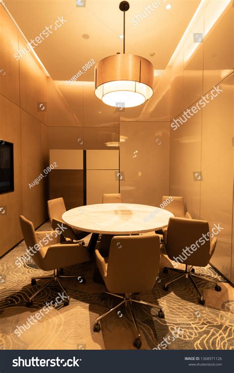 Board Room Meeting 的图像结果