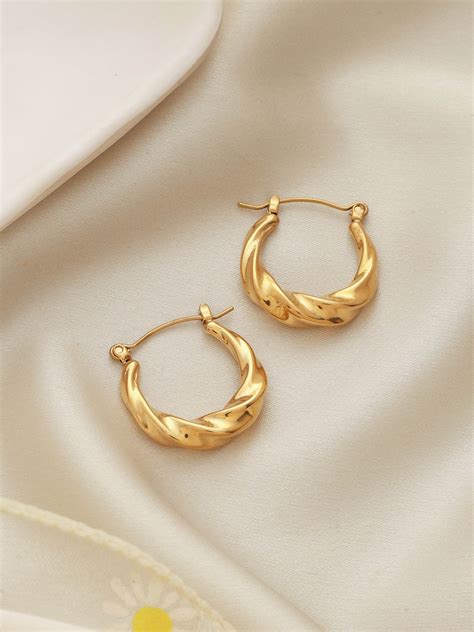 Twisted Circle 18K Gold Plated Hoops – Craftybella