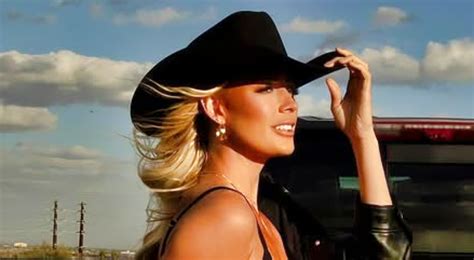 Social Media Is In Shock After Someone Dug Up Old Footage Of Sophie ...