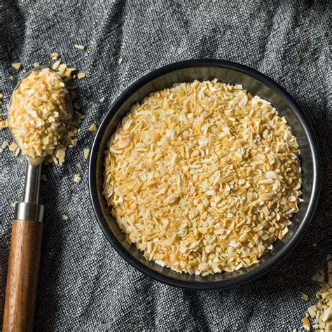 Granulated Garlic vs. Garlic Powder (+ How to Use Them) - Insanely Good