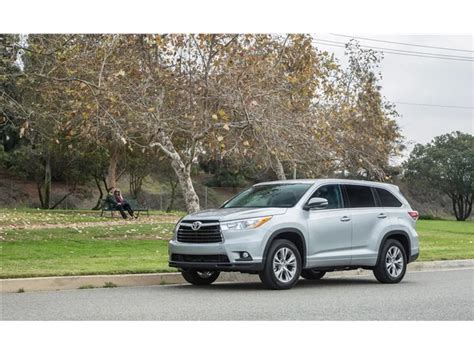 2015 Toyota Highlander: 117 Exterior Photos | U.S. News