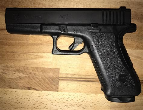 My Glock Gen 2: Made in 1994. : r/Glocks