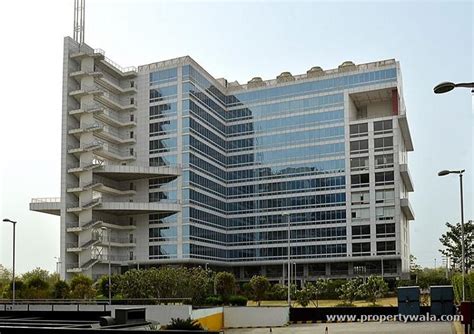 Office Space for rent in DLF Towers, Jasola Vihar, New Delhi ...