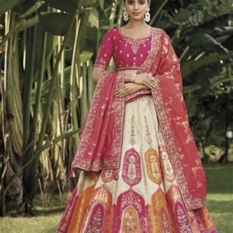 Buy Sabyasachi Lehenga Online In India - Etsy India