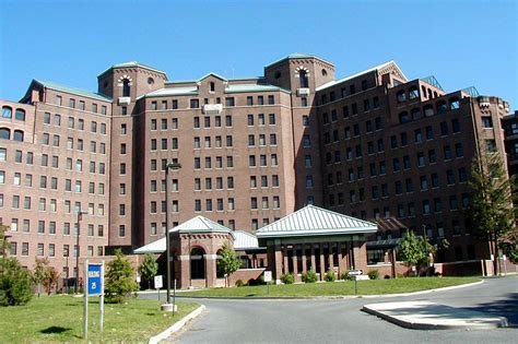 City Council caucus wants Hochul to re-open state psych centers