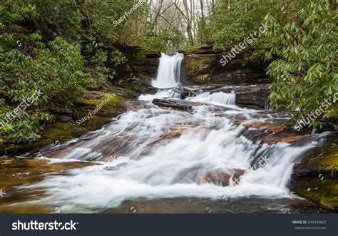 Raven Cliffs Falls North Georgia Stock Photo 644445667 | Shutterstock