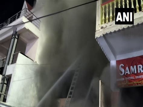 3 injured after fire breaks out at Market complex in Odisha