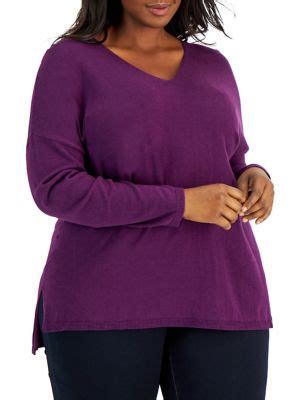 Plus V-Neck Step-Hem Sweater