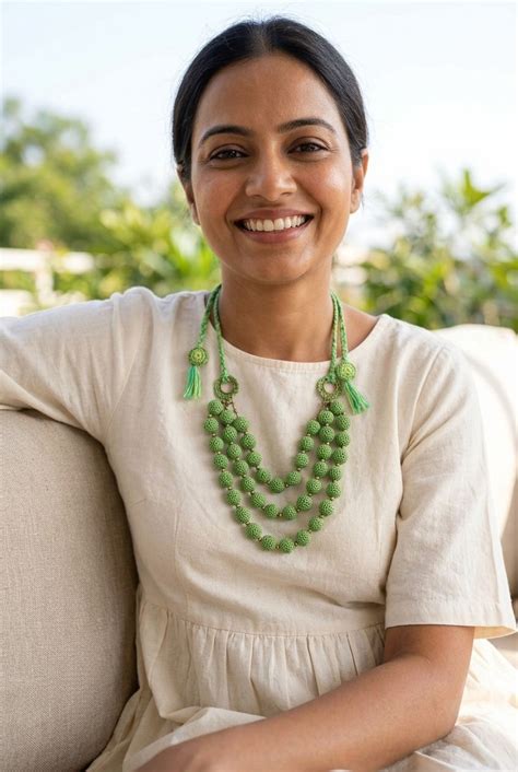 Roop Necklace ~ Green – Samoolam Crafts