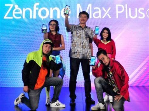 ZenFone Max Plus M1, 2 Jutaan, Full View Display Baterai Besar