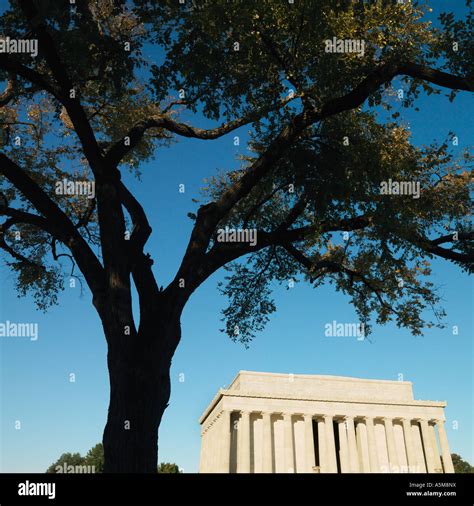 Lincoln square mall hi-res stock photography and images - Alamy