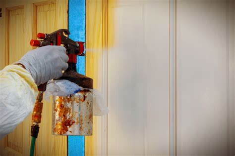 10 Mistakes to Avoid When Spray Painting Your Kitchen Cabinets