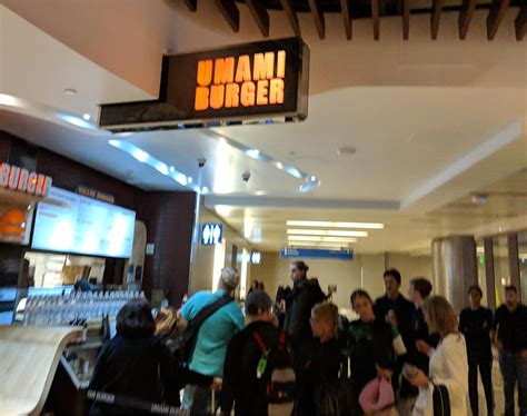 Smoking at Los Angeles International Airport (LAX), smoking area ...