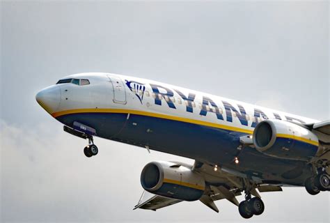 Ryanair to purchase 30 spare jet engines, with list price of $500m ...